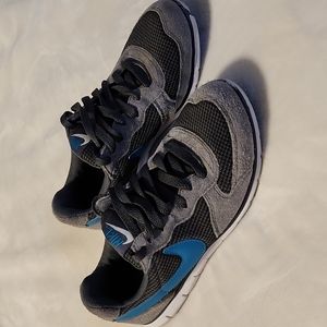 Nike Womens Size 6 Sneaker